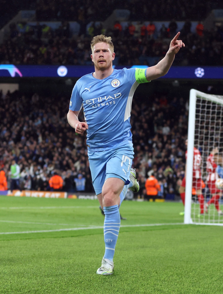 体坛联播｜斯洛特首度公开回应萨拉赫，曼联4比1大胜狼队（体坛速递｜斯洛特首次回应萨拉赫，曼联4比1击败狼队）