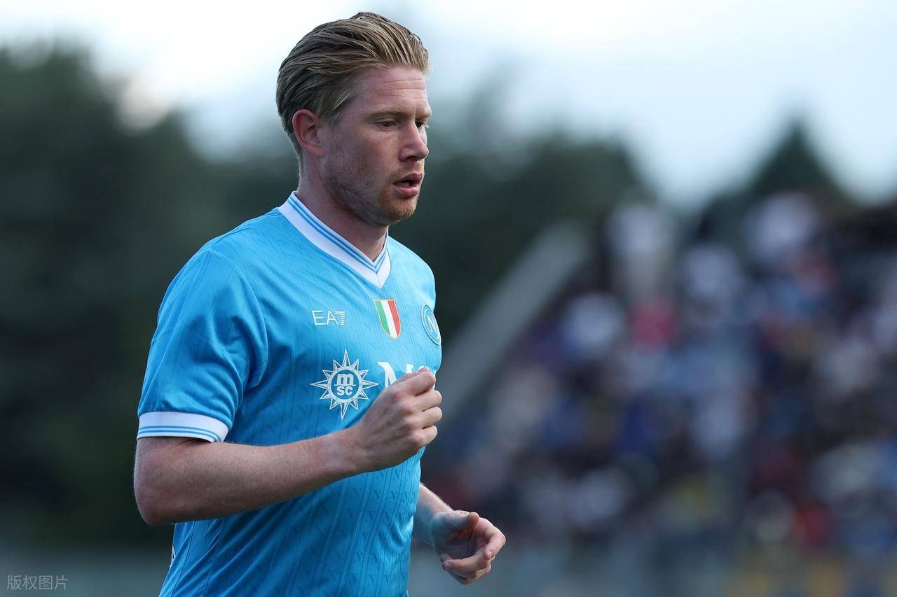 官方：拜仁明年1月6日将在客场与萨尔茨堡红牛进行友谊赛（官宣：拜仁将于明年1月6日客场对阵萨尔茨堡红牛进行友谊赛）