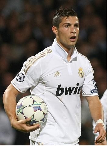 西媒：尤文、法兰克福以及斯图加特询价皇社中场苏契奇（西媒称：尤文、法兰克福与斯图加特已就皇社中场苏契奇询价）