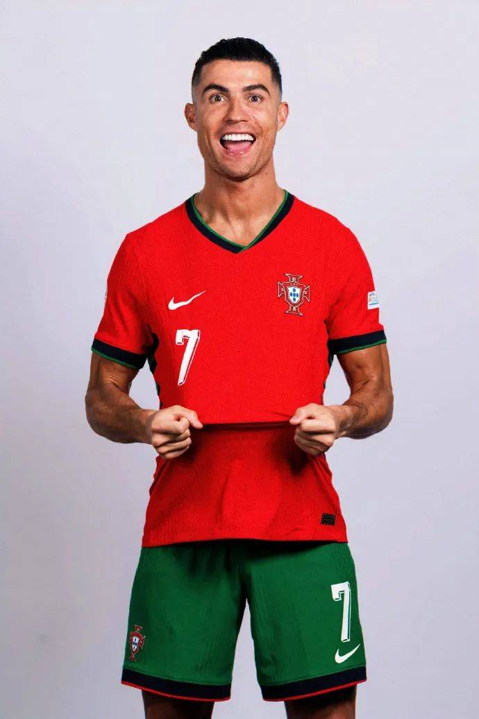 韩足晚报（2025.12.8）富川历史性闯进K1舞台（韩足晚报（2025.12.8）：富川队历史性跻身K1行列）