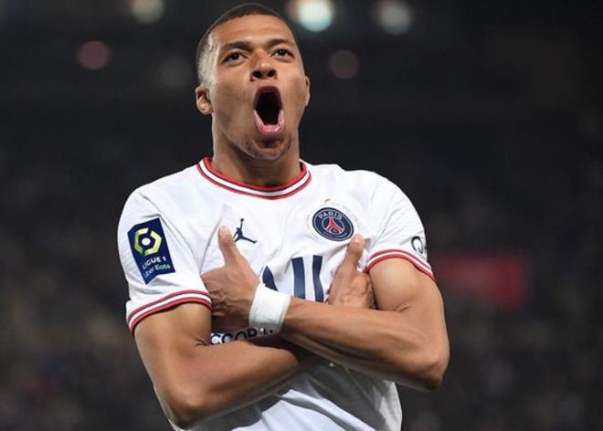 德甲联赛 - 海登海姆对阵拜仁慕尼黑（德甲焦点战：海登海姆迎战拜仁慕尼黑）