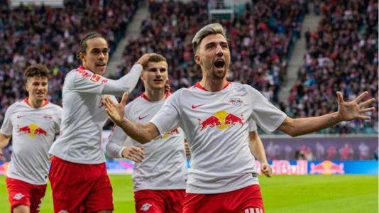 曼联vs西汉姆联前瞻：齐尔克泽重拾信心 红魔主场无惧铁锤帮（曼联迎战西汉姆前瞻：齐尔克泽状态回升，红魔主场底气十足）