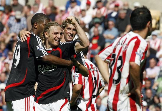 中超比赛亮点：上海申花绝杀广州队,（中超焦点战：上海申花压哨绝杀广州队）