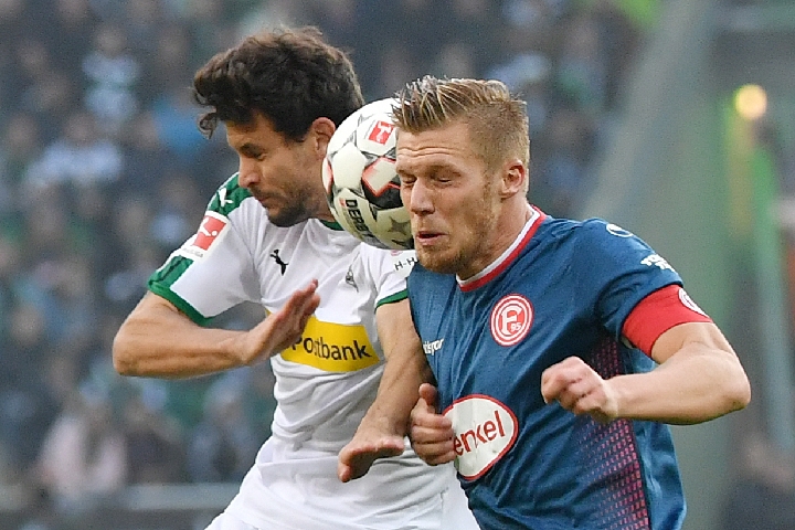 阿迪将为中国U15-U16球员搭建海外集训平台，选拔教练赴海外深造（阿迪为中国U15-U16球员搭建海外训练平台，并选派教练赴外研修）