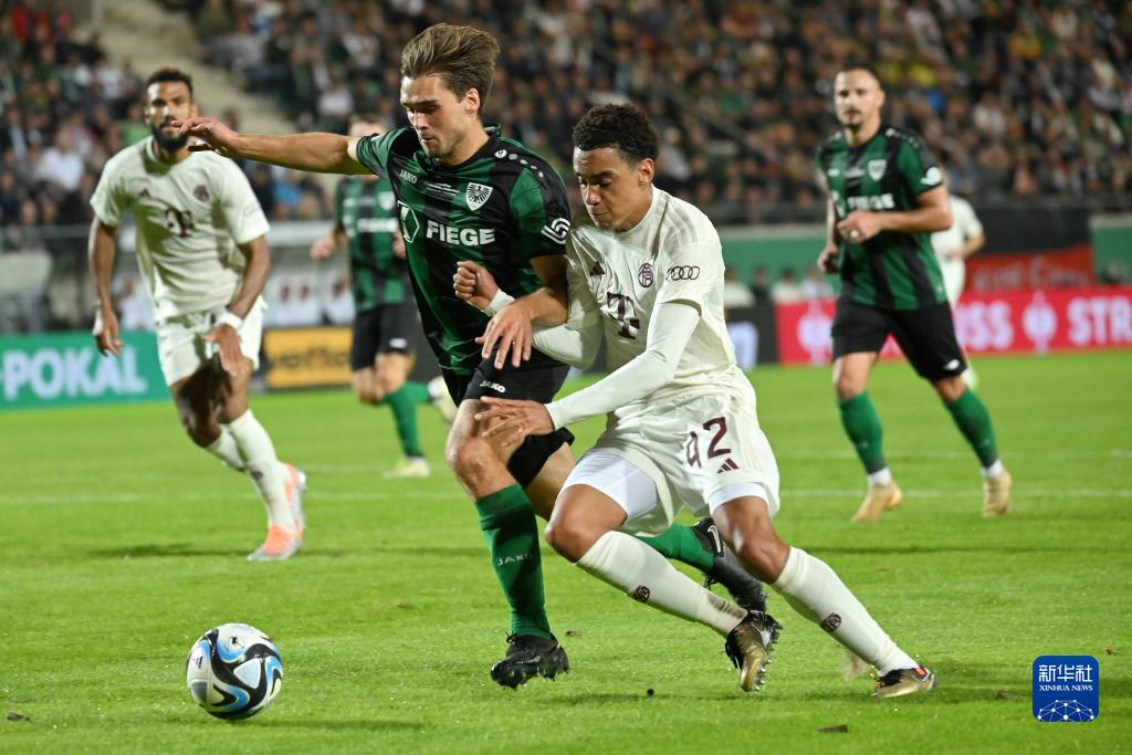 范德芬：我给伊萨克发了短信，我只是想封堵射门&他运气不好（范德芬：赛后给伊萨克发短信，只是想封堵那脚射门，他确实有点倒霉）