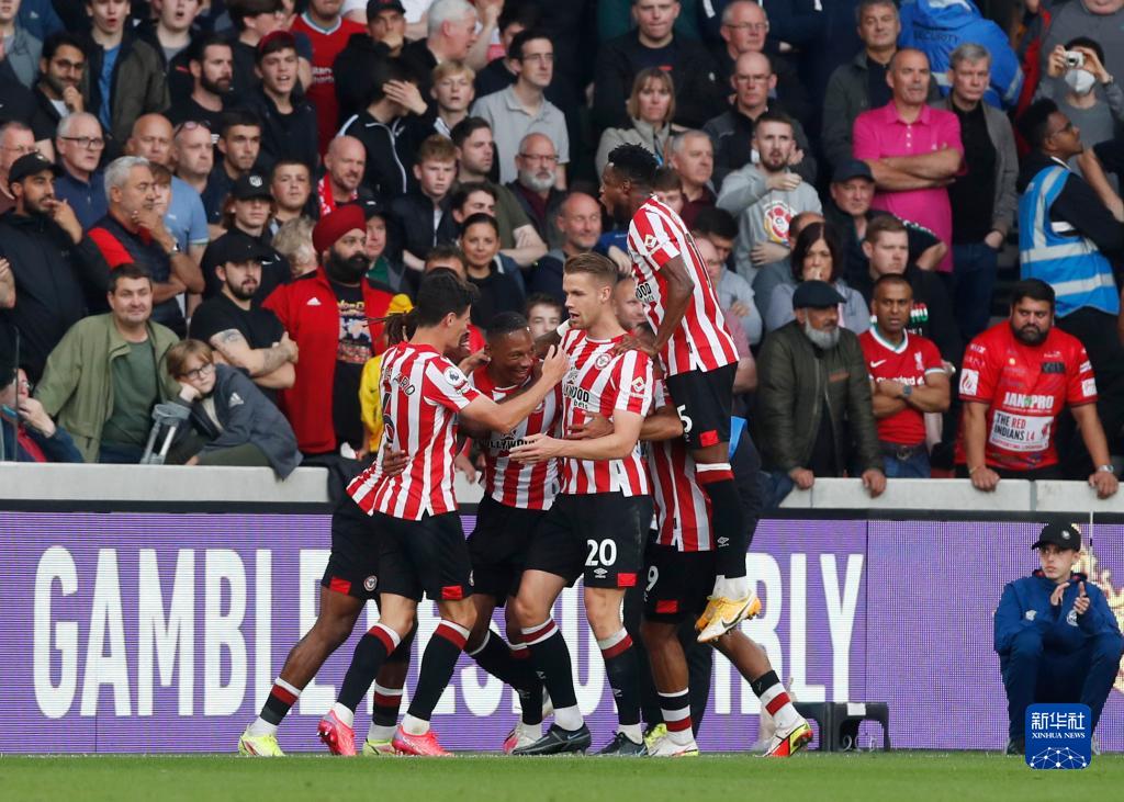 里程碑，亚泰37岁前锋谭龙已在中超出战200场比赛（中超200战达成！亚泰37岁前锋谭龙迎来里程碑）