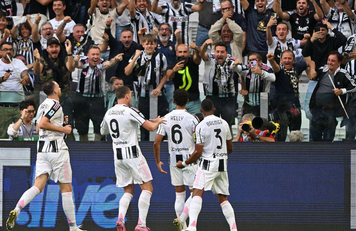 恩佐：蓝军是英超和欧冠有力竞争者；希望阿根廷能卫冕世界杯（恩佐称蓝军具备争冠英超与欧冠实力，期待阿根廷卫冕世界杯）