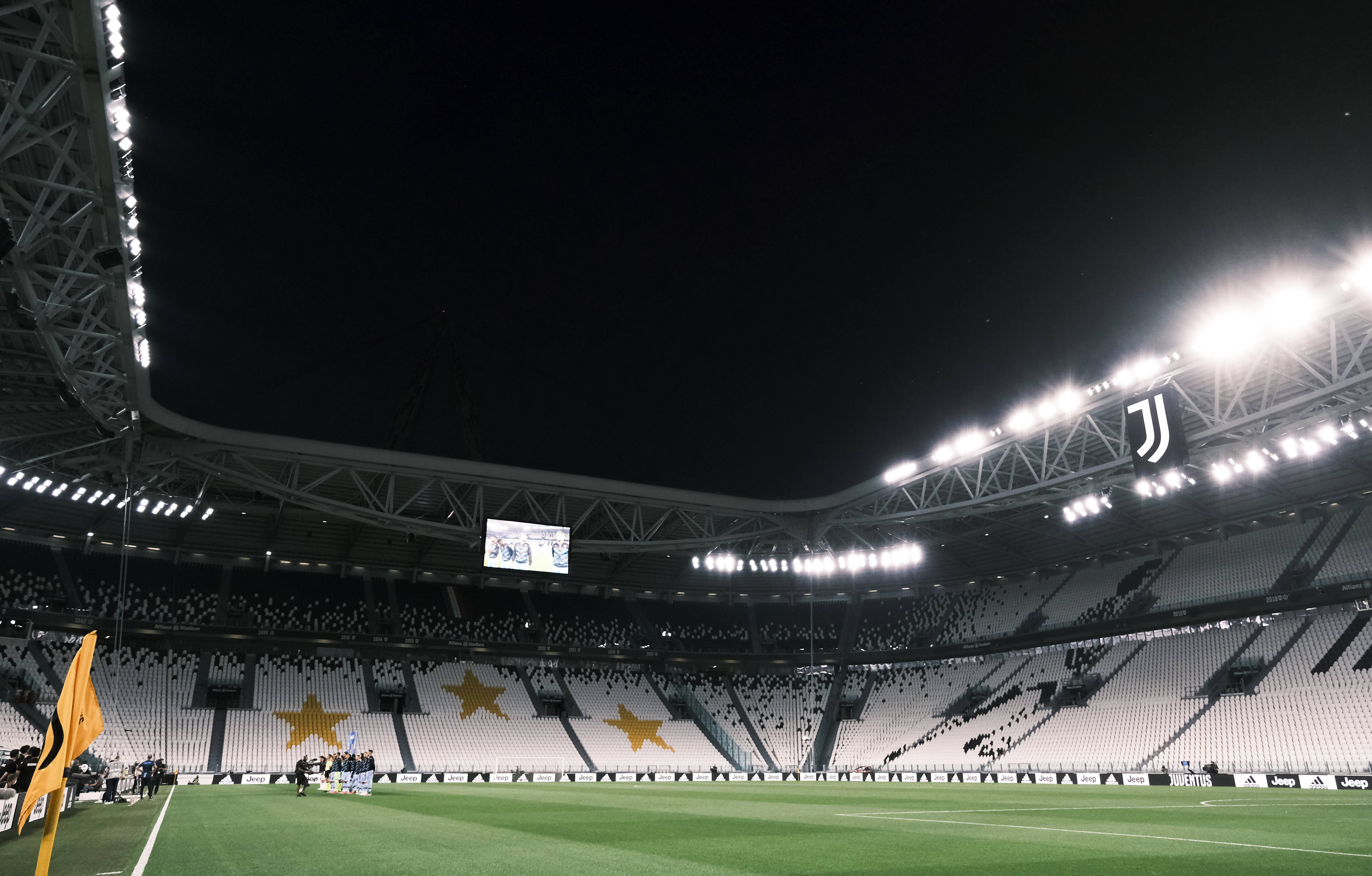 名记还原leeway事件：保罗私自指点伦纳德被小范甘迪警告（名记者解构Leeway风波：保罗擅自指点伦纳德遭小范甘迪警示）