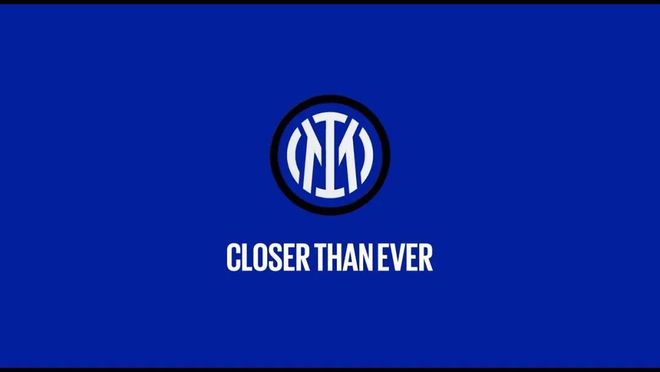 媒体人热议中足联颁奖：中超最佳教练怎能参考足协杯成绩？（中足联颁奖引媒体热议：评中超最佳教练缘何参考足协杯战绩？）