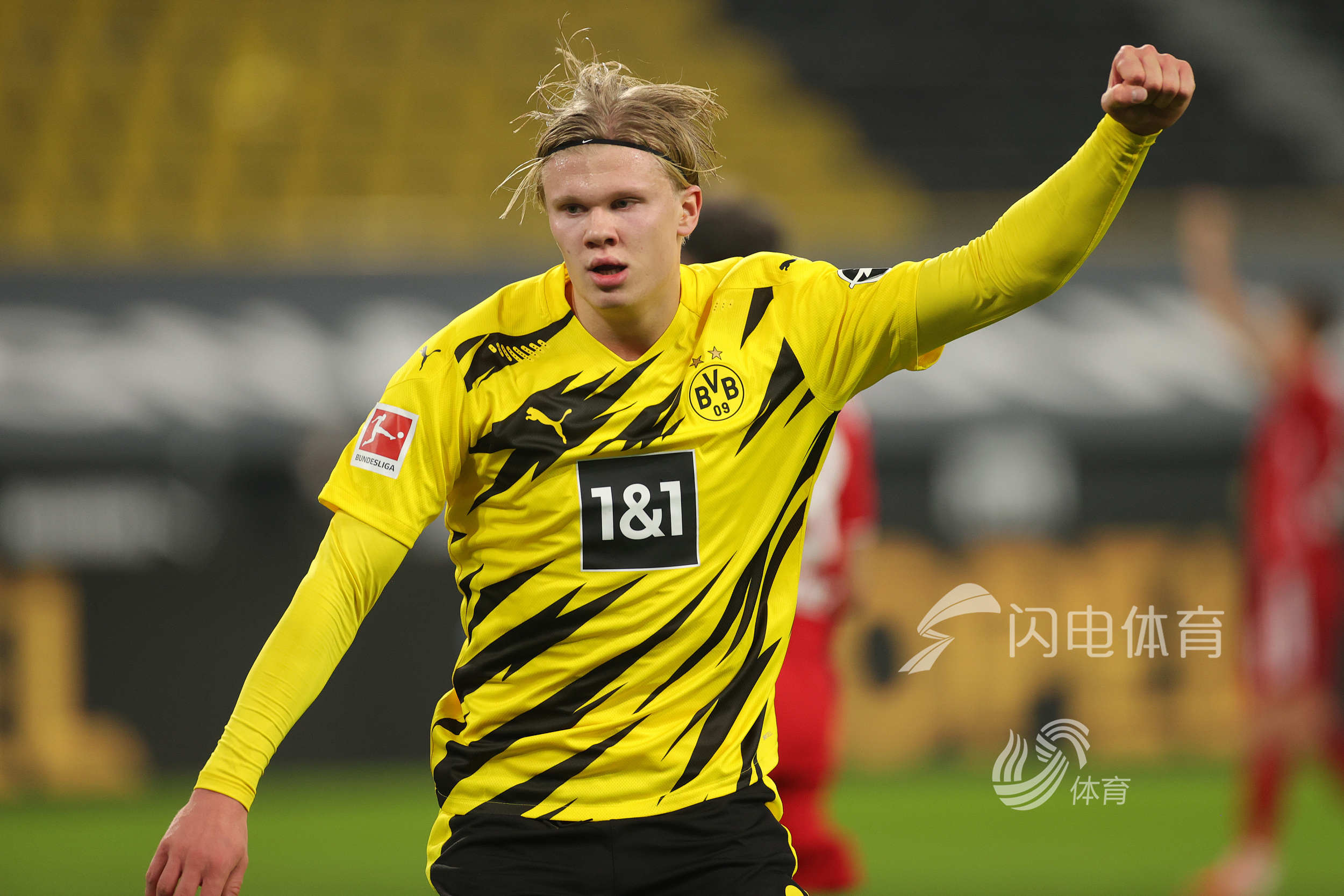 帕尔马官方：铃木彩艳成功接受手指骨折手术；据悉伤缺3个月（帕尔马通报：铃木彩艳手指骨折手术顺利，预计休战约三个月）