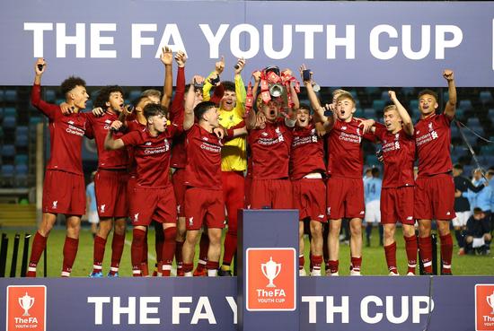 马德兴：足协上报3位外教候选；高层认为可借鉴男篮考虑土帅（马德兴：足协递交3名外教人选，高层拟借鉴男篮经验考量土帅）