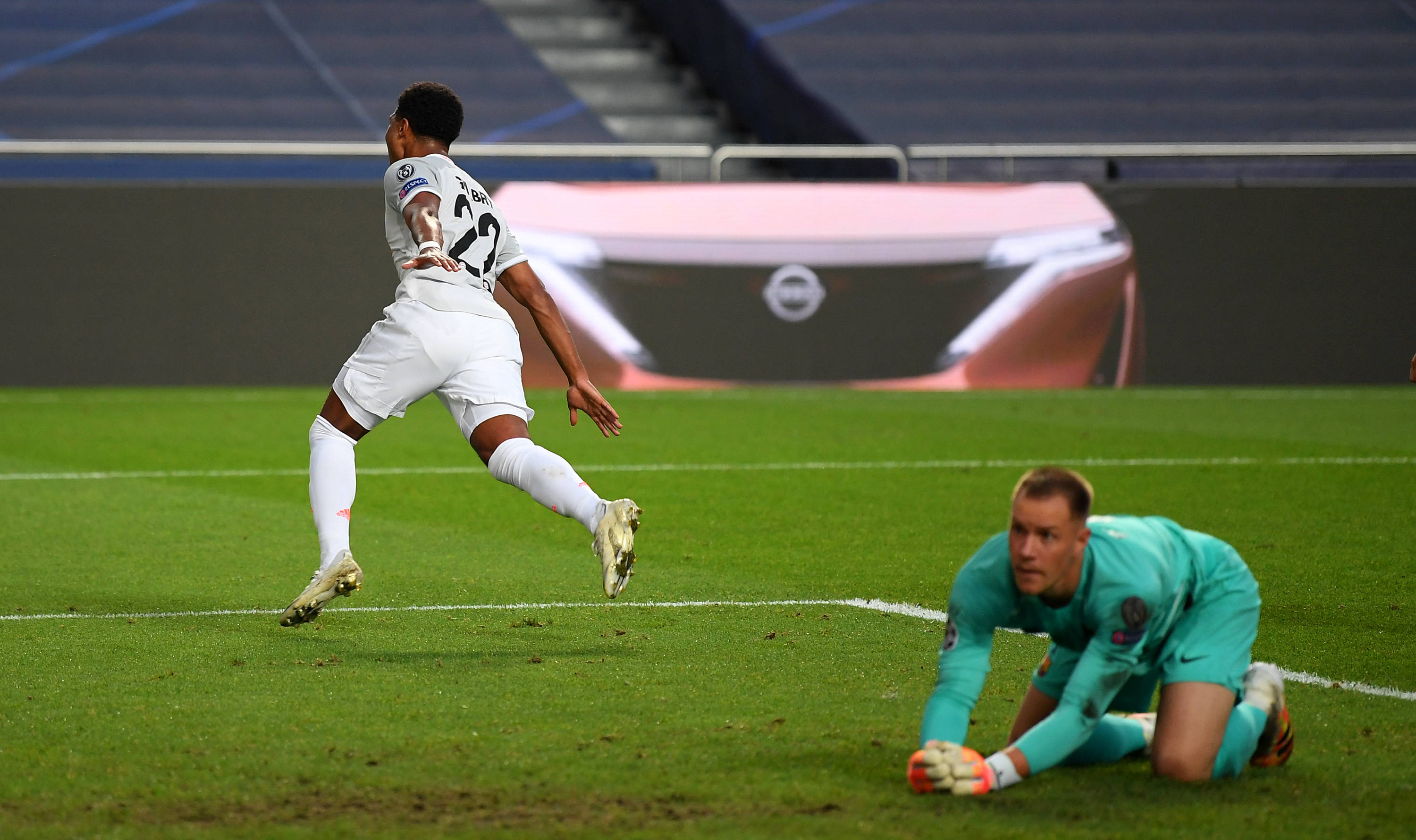 埃尔莫索：我原本很难考虑留队，多亏加斯佩里尼给我机会（埃尔莫索：差点不留队，感谢加斯佩里尼给予机会）