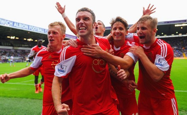 鹈鹕第二节7次失误，单节净负14分半场落后老鹰10分（鹈鹕次节7失误致净负14分，半场落后老鹰10分）