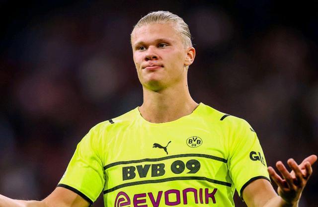 梦幻联动？GTA新作发售年曼联都夺得了联赛冠军（巧合定律？每逢GTA新作上市，曼联就拿联赛冠军）