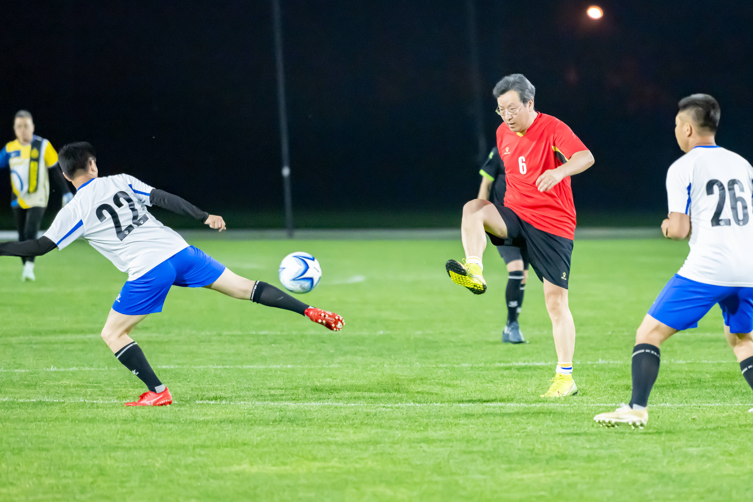 差缩小到5 差缩小到5